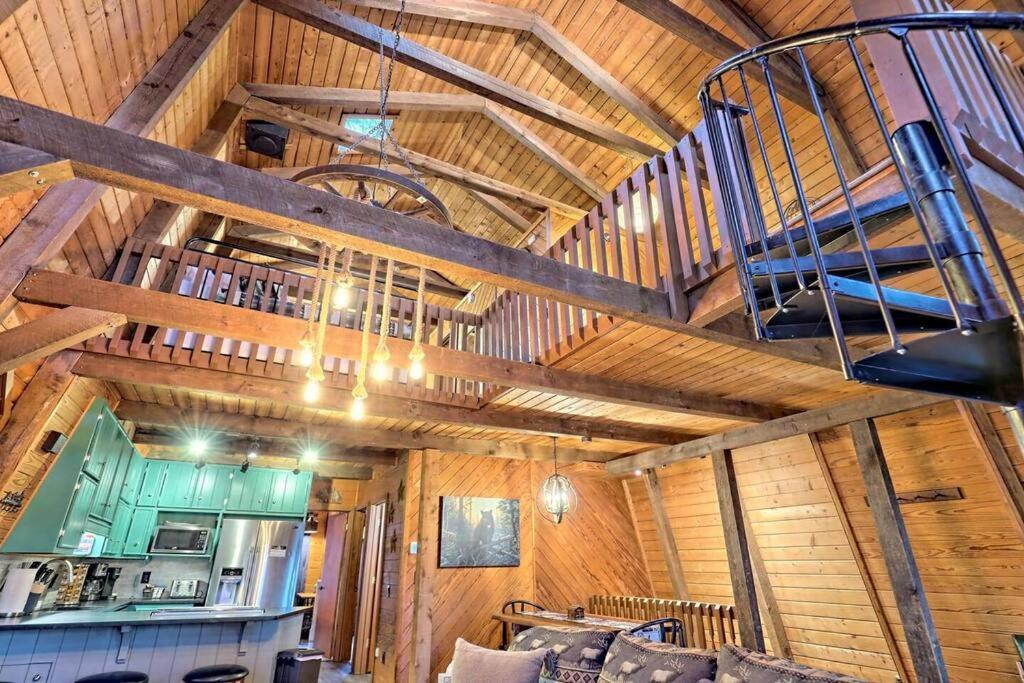 Near Downtown Helen - Hottub, Sauna, Game Room, Fire Pit Exteriör bild